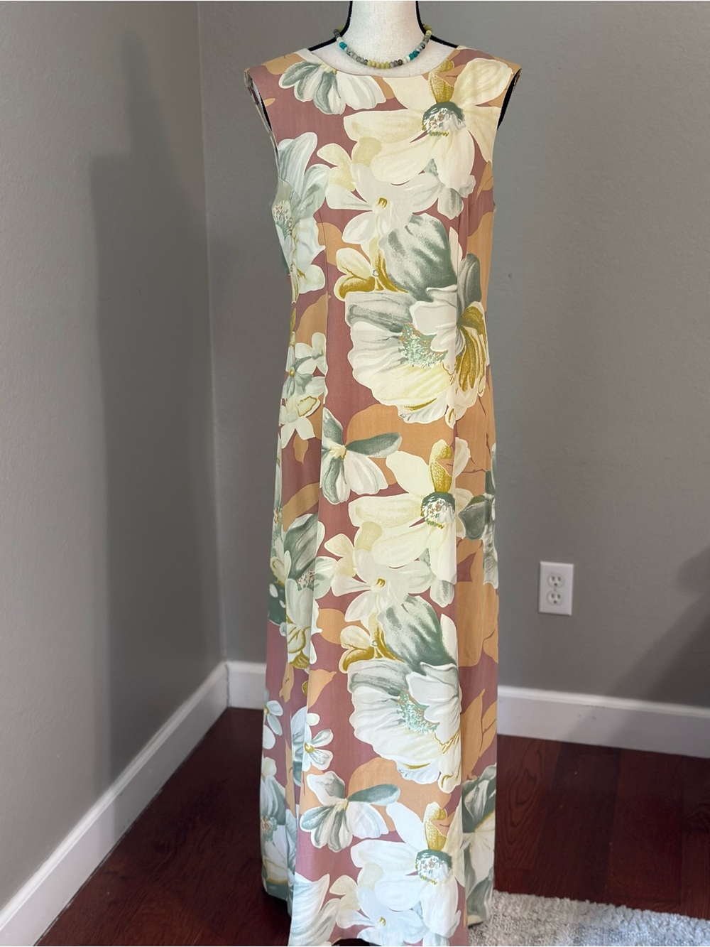 Vintage Tommy Bahama 100% Pure Silk Floral Old Money Minimalist Maxi Dress Sage